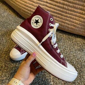 WORN ONCE Converse Women's Chuck Taylor All Star Lugged Hi Sneakers - Women’s 9
